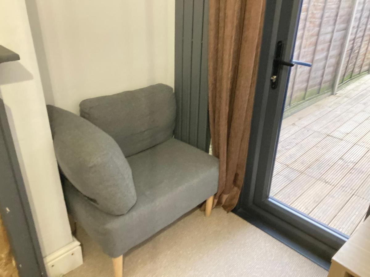 Cozy Private Room Лондон Экстерьер фото